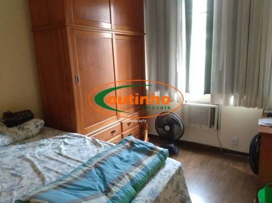 Apartamento com 3 quartos à venda, 84m2 em Tijuca, Rio De Janeiro - RJ - imagem 6 Foto 6 de Apartamento com 3 quartos à venda, 84m2 em Tijuca, Rio De Janeiro - RJ