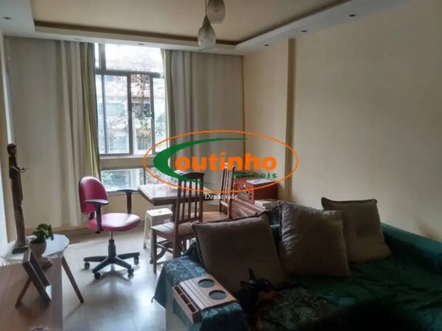 Apartamento com 3 quartos à venda, 84m2 em Tijuca, Rio De Janeiro - RJ - imagem 2 Foto 2 de Apartamento com 3 quartos à venda, 84m2 em Tijuca, Rio De Janeiro - RJ