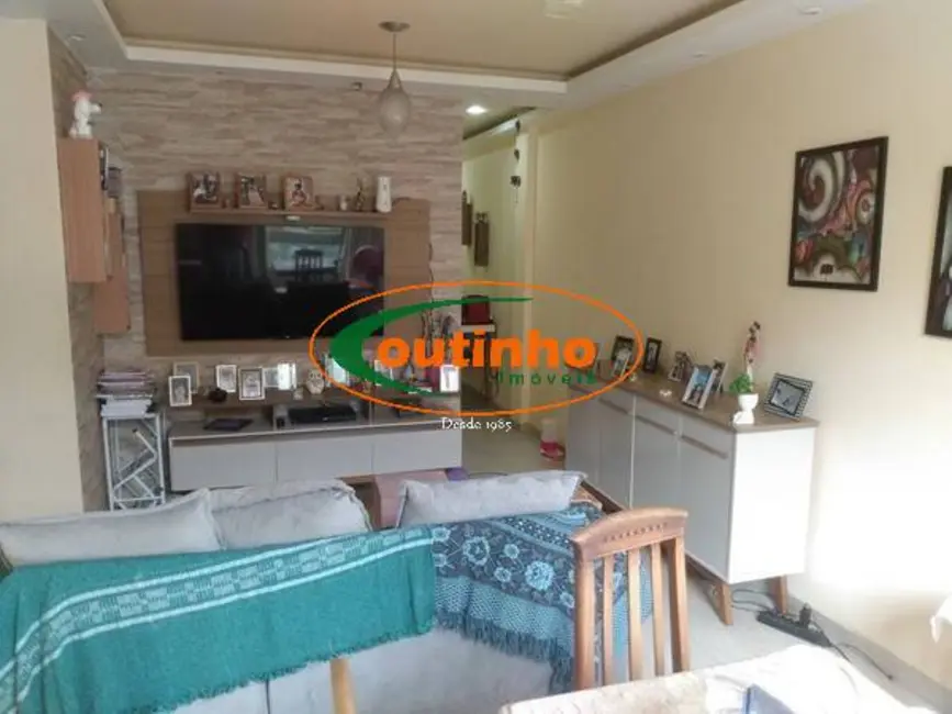 Apartamento com 3 quartos à venda, 84m2 em Tijuca, Rio De Janeiro - RJ - imagem 1 Foto 1 de Apartamento com 3 quartos à venda, 84m2 em Tijuca, Rio De Janeiro - RJ