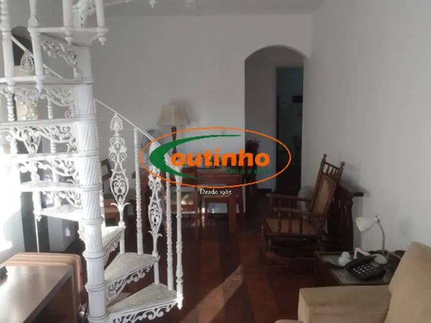 Cobertura com 2 quartos à venda, 144m2 em Tijuca, Rio De Janeiro - RJ - imagem 4 Foto 4 de Cobertura com 2 quartos à venda, 144m2 em Tijuca, Rio De Janeiro - RJ