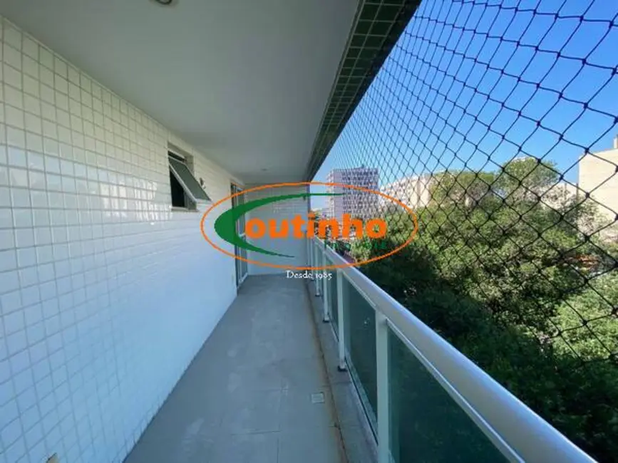 Foto 2 de Apartamento com 2 quartos à venda, 74m2 em Tijuca, Rio De Janeiro - RJ
