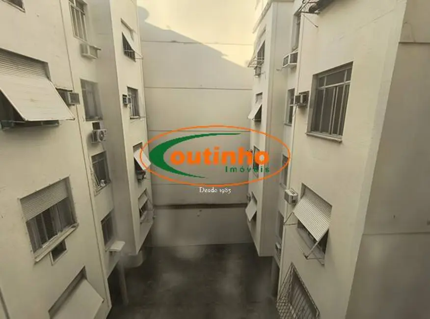 Foto 4 de Apartamento com 2 quartos à venda, 86m2 em Tijuca, Rio De Janeiro - RJ