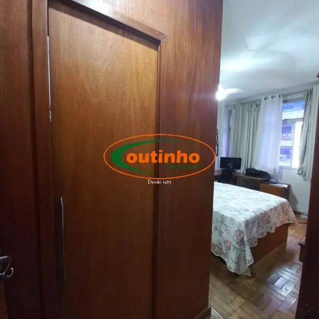 Apartamento com 3 quartos à venda, 112m2 em Tijuca, Rio De Janeiro - RJ - imagem 9 Foto 9 de Apartamento com 3 quartos à venda, 112m2 em Tijuca, Rio De Janeiro - RJ