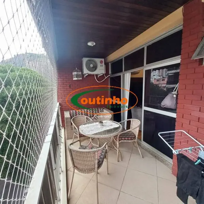 Apartamento com 3 quartos à venda, 112m2 em Tijuca, Rio De Janeiro - RJ - imagem 2 Foto 2 de Apartamento com 3 quartos à venda, 112m2 em Tijuca, Rio De Janeiro - RJ