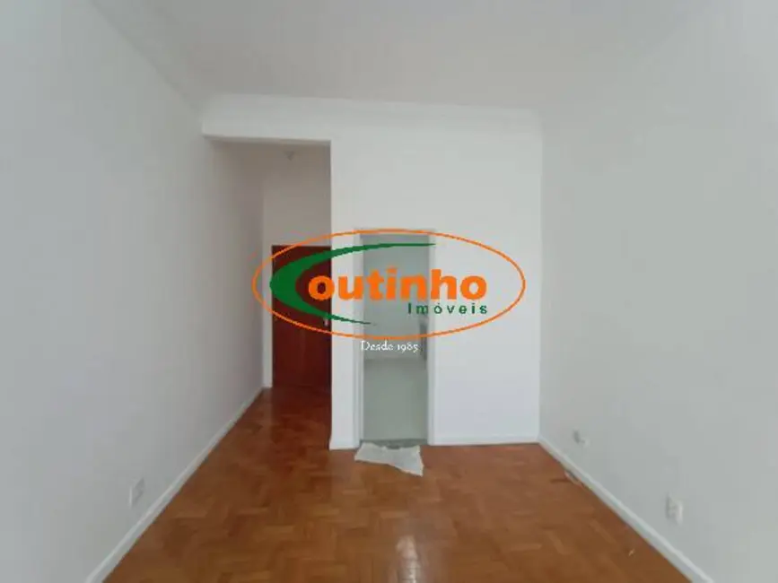 Apartamento com 3 quartos à venda, 86m2 em Tijuca, Rio De Janeiro - RJ - imagem 2 Foto 2 de Apartamento com 3 quartos à venda, 86m2 em Tijuca, Rio De Janeiro - RJ
