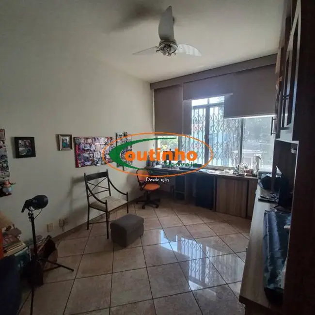Apartamento com 3 quartos à venda, 80m2 em Tijuca, Rio De Janeiro - RJ - imagem 6 Foto 6 de Apartamento com 3 quartos à venda, 80m2 em Tijuca, Rio De Janeiro - RJ