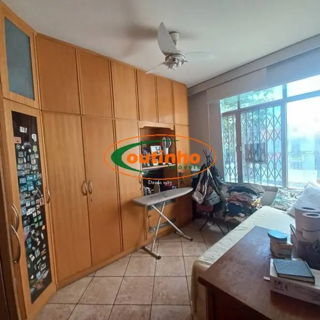 Apartamento com 3 quartos à venda, 80m2 em Tijuca, Rio De Janeiro - RJ - imagem 8 Foto 8 de Apartamento com 3 quartos à venda, 80m2 em Tijuca, Rio De Janeiro - RJ