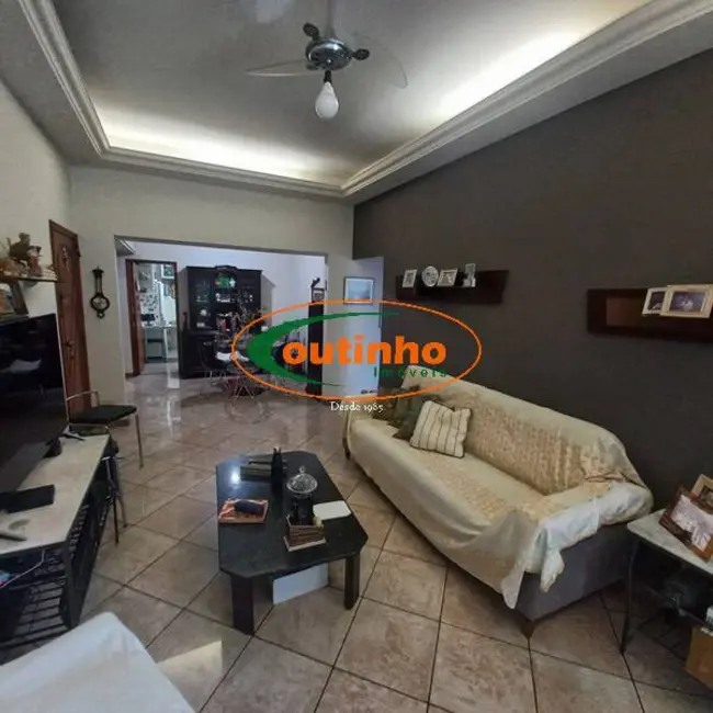 Apartamento com 3 quartos à venda, 80m2 em Tijuca, Rio De Janeiro - RJ - imagem 1 Foto 1 de Apartamento com 3 quartos à venda, 80m2 em Tijuca, Rio De Janeiro - RJ