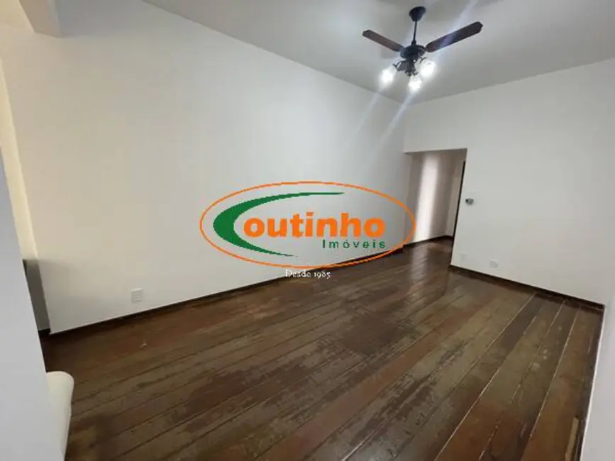 Apartamento com 3 quartos à venda, 90m2 em Tijuca, Rio De Janeiro - RJ - imagem 6 Foto 6 de Apartamento com 3 quartos à venda, 90m2 em Tijuca, Rio De Janeiro - RJ