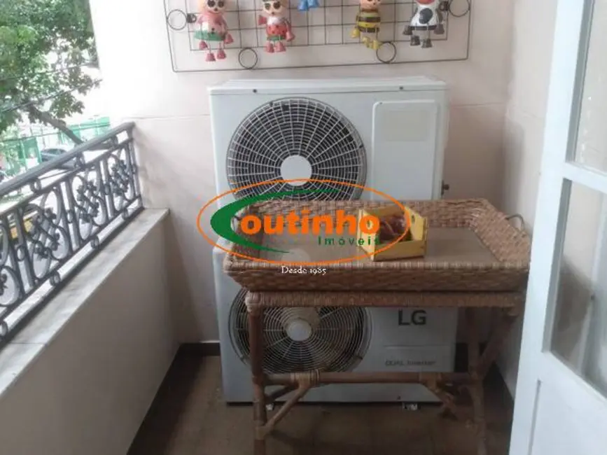 Foto 2 de Apartamento com 3 quartos à venda, 120m2 em Tijuca, Rio De Janeiro - RJ