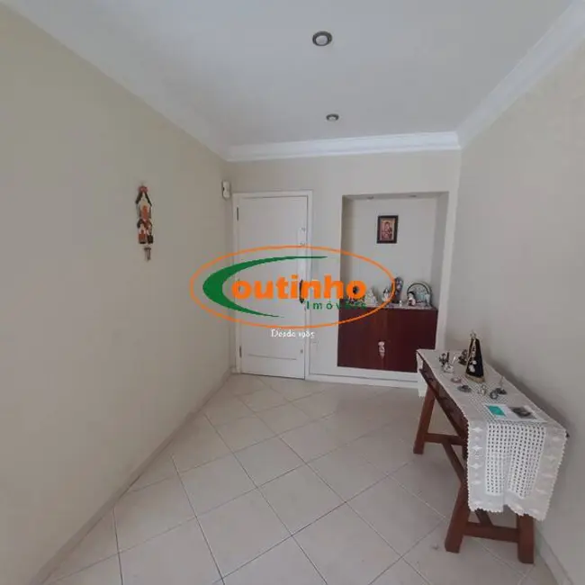 Apartamento com 3 quartos à venda, 138m2 em Tijuca, Rio De Janeiro - RJ - imagem 5 Foto 5 de Apartamento com 3 quartos à venda, 138m2 em Tijuca, Rio De Janeiro - RJ