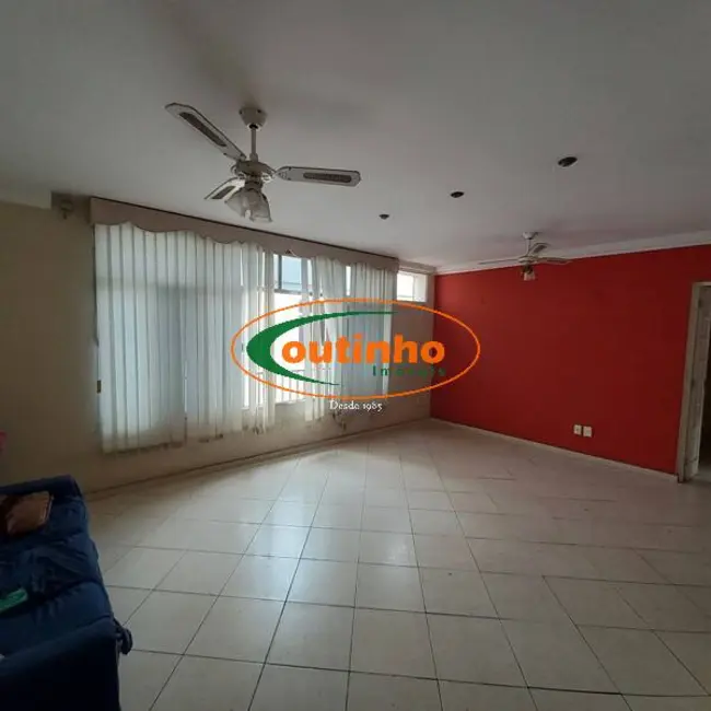 Apartamento com 3 quartos à venda, 138m2 em Tijuca, Rio De Janeiro - RJ - imagem 1 Foto 1 de Apartamento com 3 quartos à venda, 138m2 em Tijuca, Rio De Janeiro - RJ