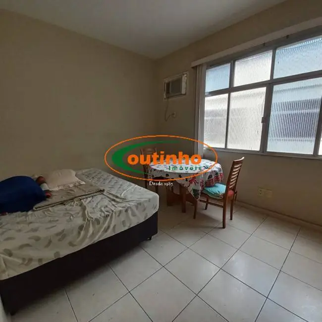 Apartamento com 3 quartos à venda, 138m2 em Tijuca, Rio De Janeiro - RJ - imagem 8 Foto 8 de Apartamento com 3 quartos à venda, 138m2 em Tijuca, Rio De Janeiro - RJ