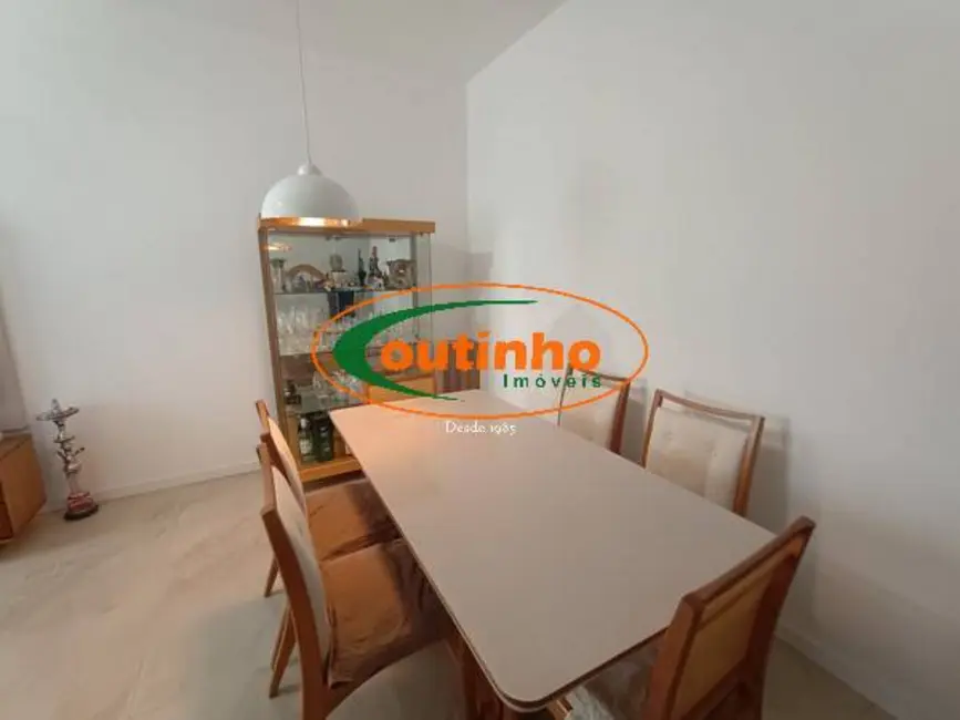 Foto 4 de Apartamento com 2 quartos à venda, 74m2 em Tijuca, Rio De Janeiro - RJ