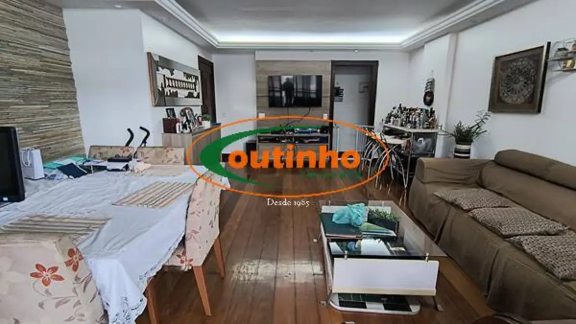 Apartamento com 3 quartos à venda, 124m2 em Tijuca, Rio De Janeiro - RJ - imagem 4 Foto 4 de Apartamento com 3 quartos à venda, 124m2 em Tijuca, Rio De Janeiro - RJ