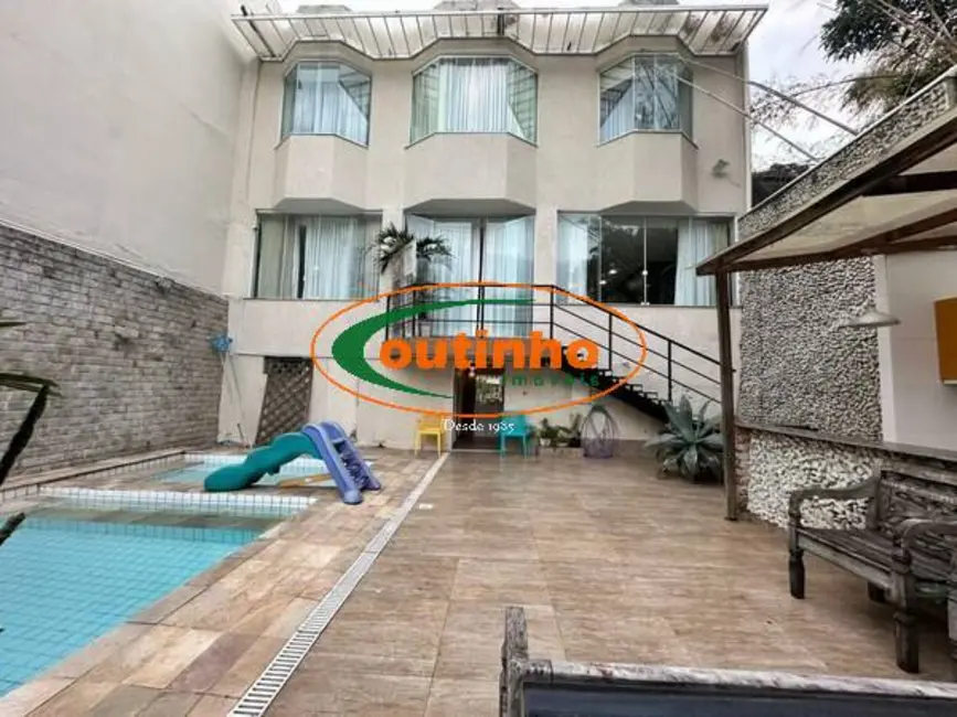 Foto 2 de Casa com 5 quartos à venda, 235m2 em Tijuca, Rio De Janeiro - RJ