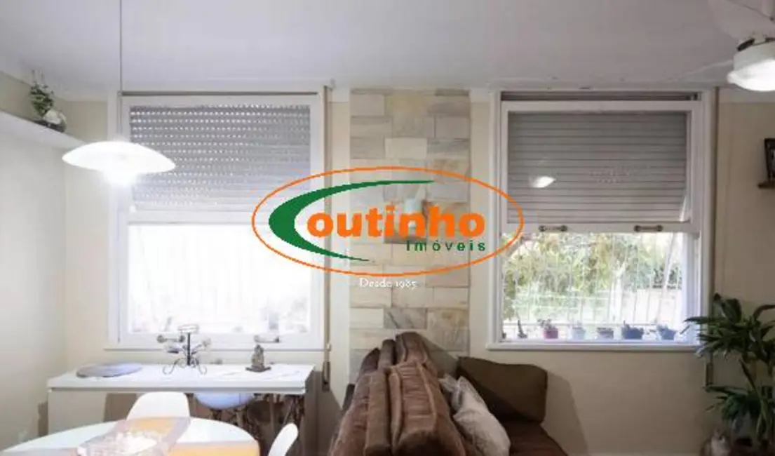 Apartamento com 1 quarto à venda, 55m2 em Tijuca, Rio De Janeiro - RJ - imagem 2 Foto 2 de Apartamento com 1 quarto à venda, 55m2 em Tijuca, Rio De Janeiro - RJ