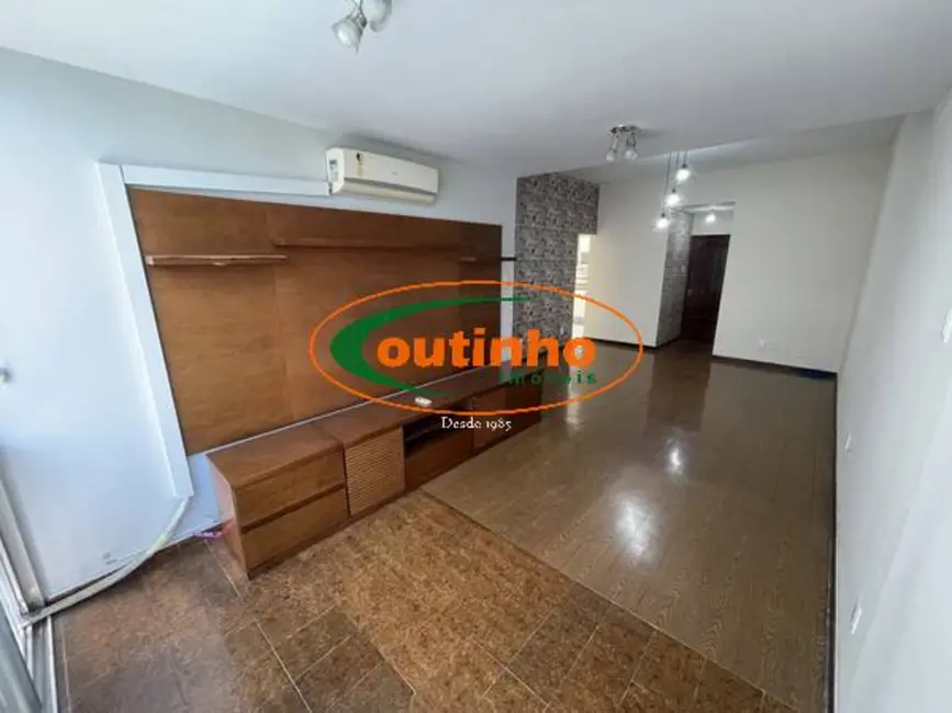 Foto 2 de Apartamento com 2 quartos à venda, 78m2 em Tijuca, Rio De Janeiro - RJ