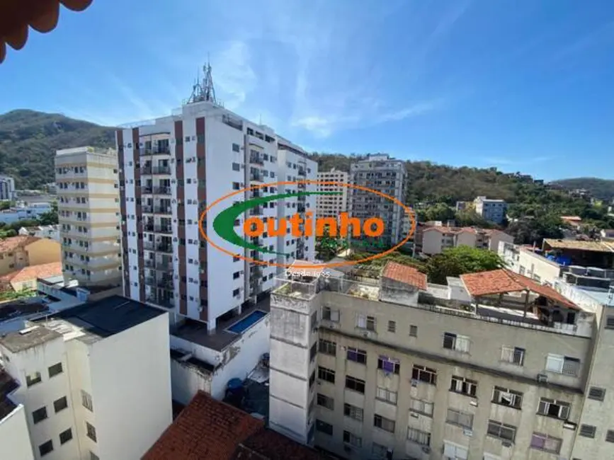 Foto 2 de Apartamento com 2 quartos à venda, 80m2 em Grajaú, Rio De Janeiro - RJ