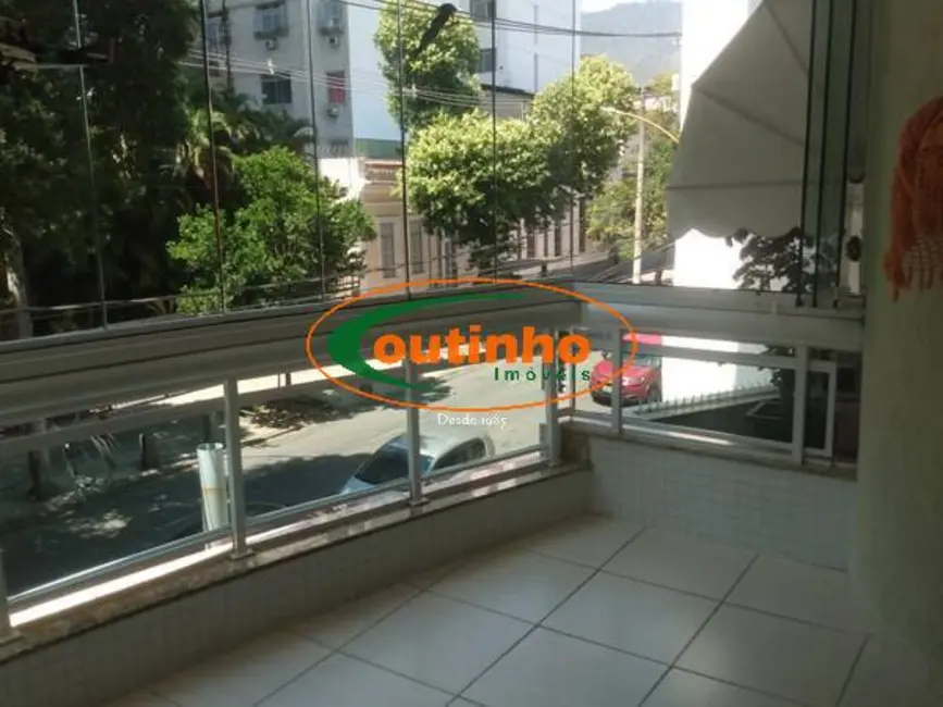 Foto 2 de Apartamento com 3 quartos à venda, 110m2 em Tijuca, Rio De Janeiro - RJ