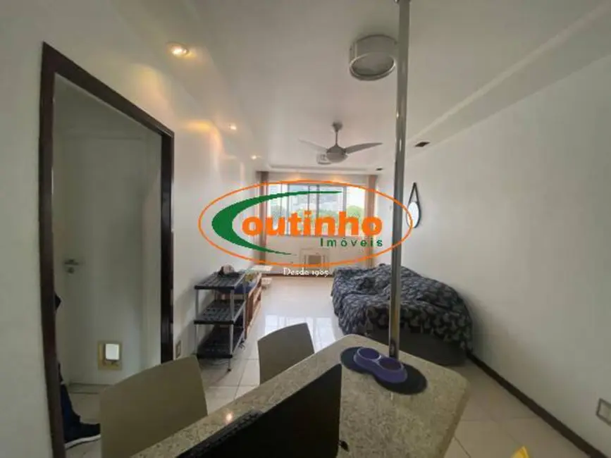 Foto 3 de Apartamento com 2 quartos à venda, 56m2 em Grajaú, Rio De Janeiro - RJ