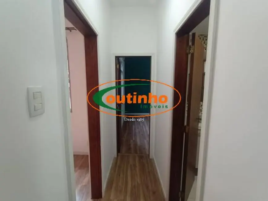 Apartamento com 2 quartos à venda, 70m2 em Tijuca, Rio De Janeiro - RJ - imagem 5 Foto 5 de Apartamento com 2 quartos à venda, 70m2 em Tijuca, Rio De Janeiro - RJ