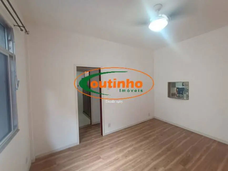 Apartamento com 2 quartos à venda, 70m2 em Tijuca, Rio De Janeiro - RJ - imagem 2 Foto 2 de Apartamento com 2 quartos à venda, 70m2 em Tijuca, Rio De Janeiro - RJ