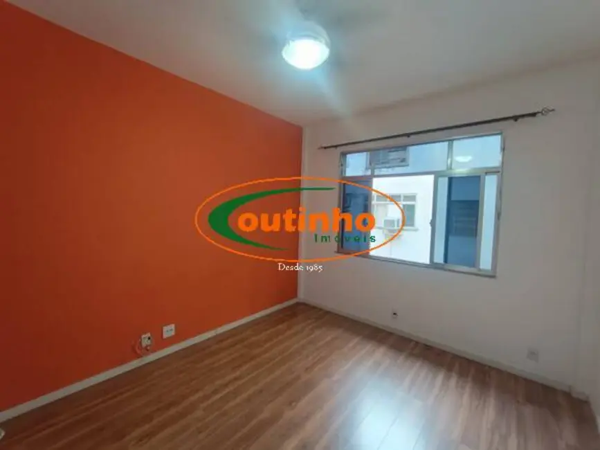 Apartamento com 2 quartos à venda, 70m2 em Tijuca, Rio De Janeiro - RJ - imagem 1 Foto 1 de Apartamento com 2 quartos à venda, 70m2 em Tijuca, Rio De Janeiro - RJ