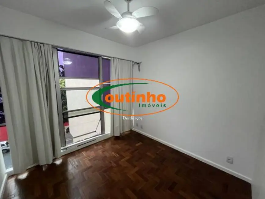 Apartamento com 4 quartos à venda, 153m2 em Tijuca, Rio De Janeiro - RJ - imagem 8 Foto 8 de Apartamento com 4 quartos à venda, 153m2 em Tijuca, Rio De Janeiro - RJ