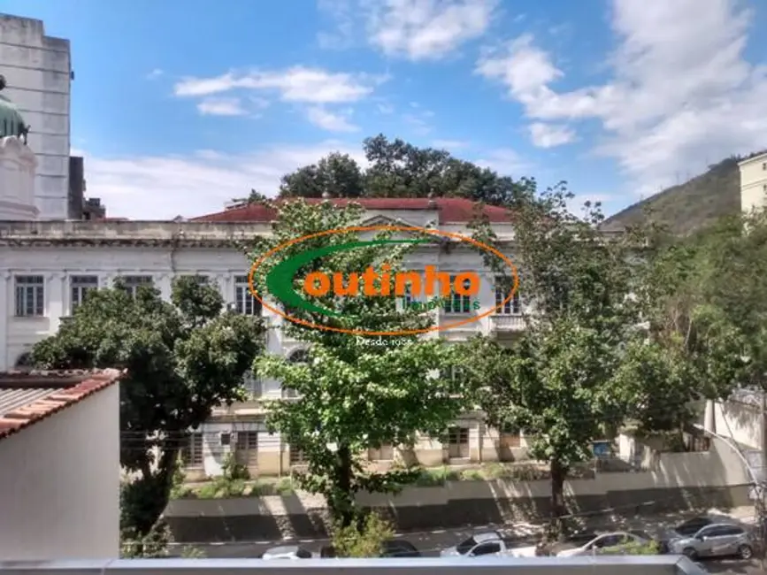 Apartamento com 4 quartos à venda, 160m2 em Tijuca, Rio De Janeiro - RJ - imagem 4 Foto 4 de Apartamento com 4 quartos à venda, 160m2 em Tijuca, Rio De Janeiro - RJ