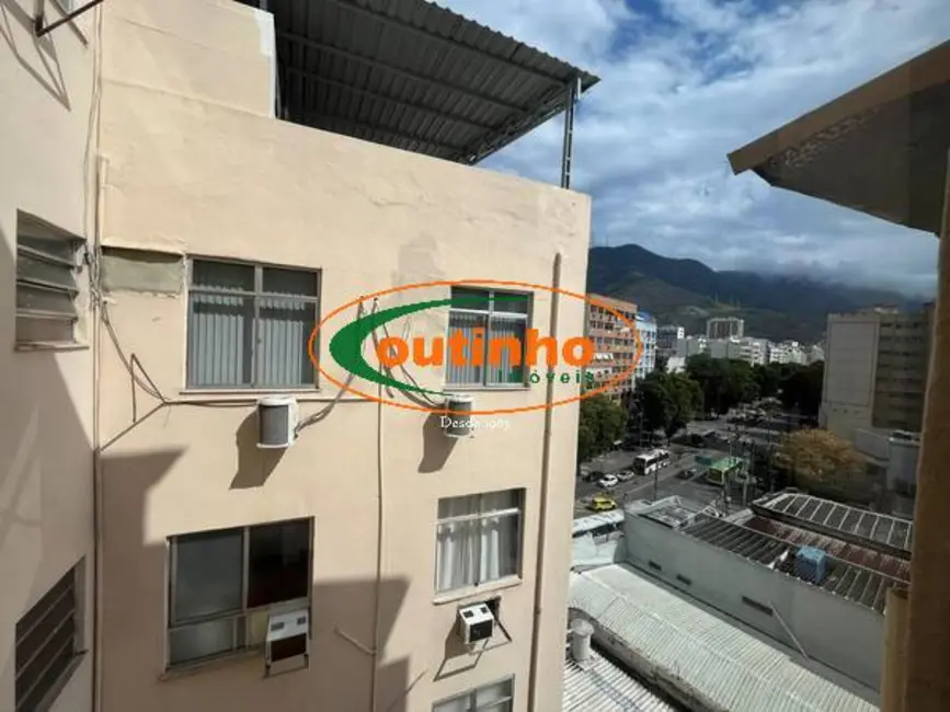 Sala Comercial à venda, 25m2 em Tijuca, Rio De Janeiro - RJ - imagem 3 Foto 3 de Sala Comercial à venda, 25m2 em Tijuca, Rio De Janeiro - RJ