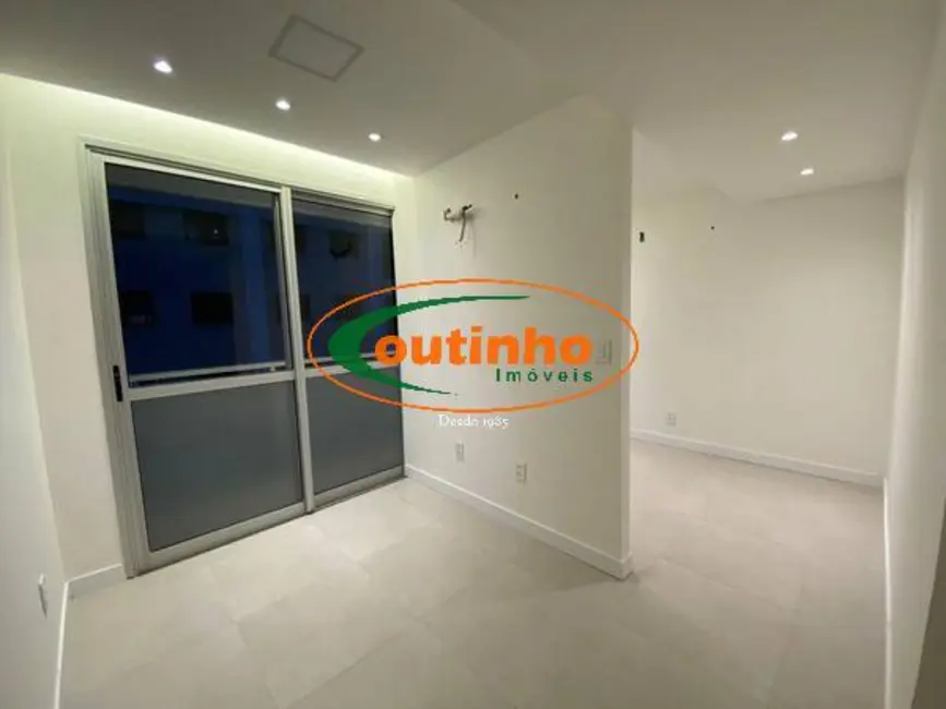 Sala Comercial à venda, 26m2 em Tijuca, Rio De Janeiro - RJ - imagem 2 Foto 2 de Sala Comercial à venda, 26m2 em Tijuca, Rio De Janeiro - RJ
