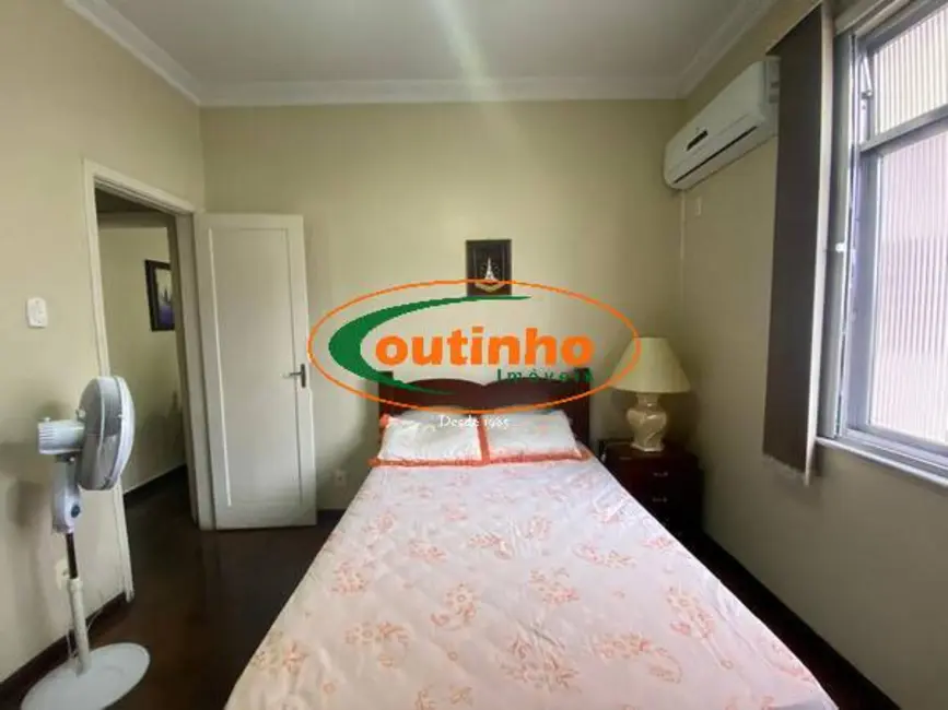 Apartamento com 2 quartos à venda, 62m2 em Tijuca, Rio De Janeiro - RJ - imagem 8 Foto 8 de Apartamento com 2 quartos à venda, 62m2 em Tijuca, Rio De Janeiro - RJ