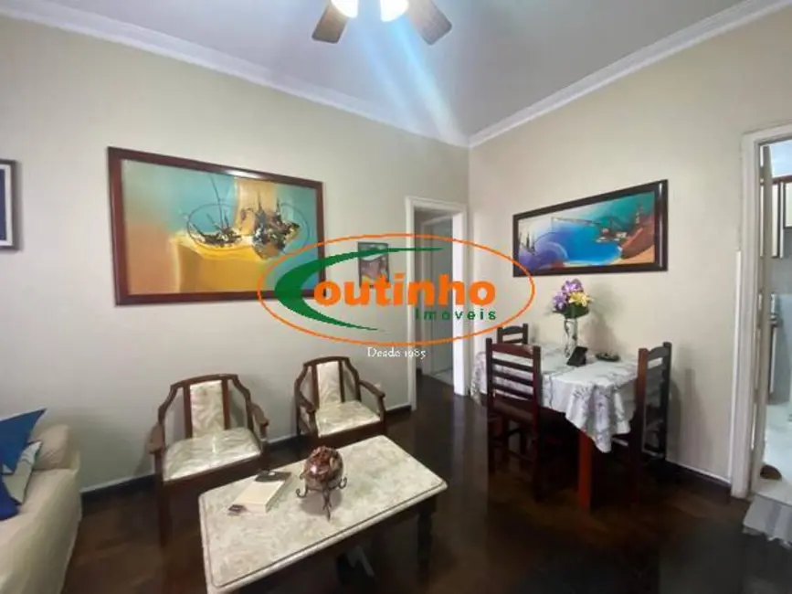 Apartamento com 2 quartos à venda, 62m2 em Tijuca, Rio De Janeiro - RJ - imagem 4 Foto 4 de Apartamento com 2 quartos à venda, 62m2 em Tijuca, Rio De Janeiro - RJ