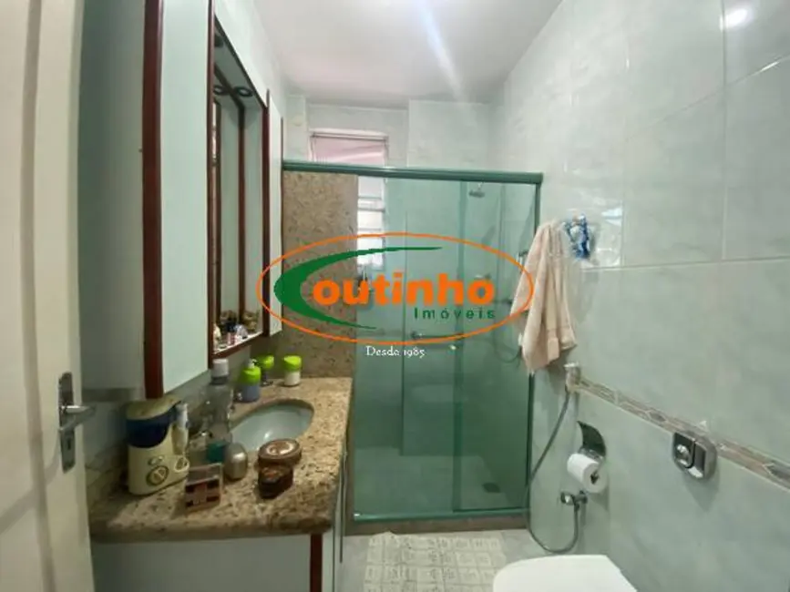 Apartamento com 2 quartos à venda, 62m2 em Tijuca, Rio De Janeiro - RJ - imagem 5 Foto 5 de Apartamento com 2 quartos à venda, 62m2 em Tijuca, Rio De Janeiro - RJ