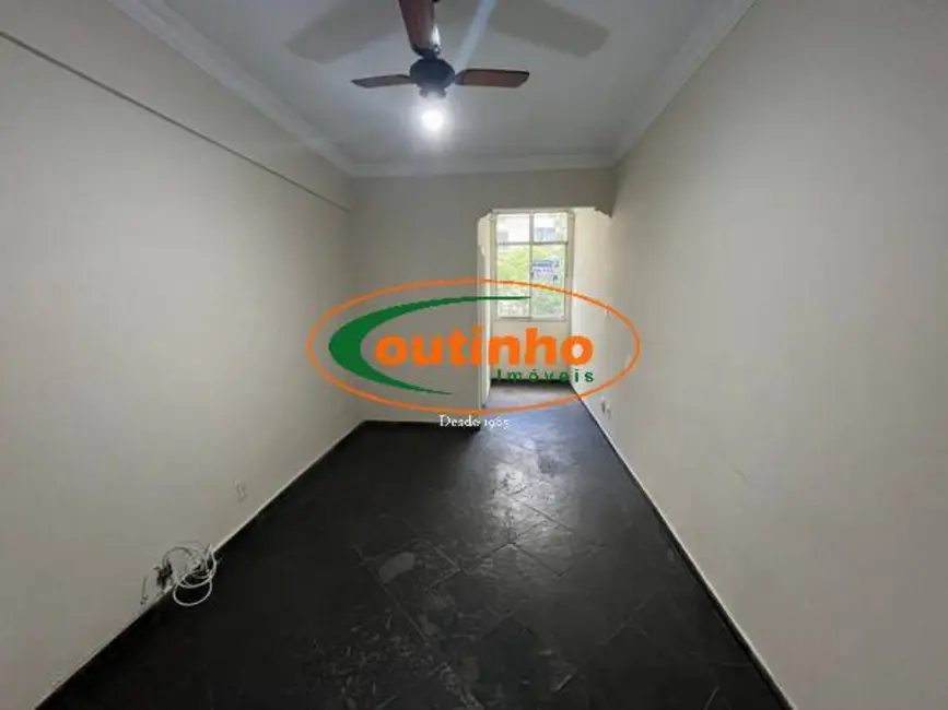 Foto 9 de Apartamento com 2 quartos à venda, 60m2 em Tijuca, Rio De Janeiro - RJ