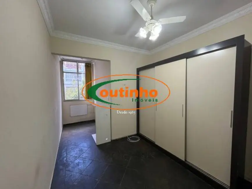 Foto 6 de Apartamento com 2 quartos à venda, 60m2 em Tijuca, Rio De Janeiro - RJ