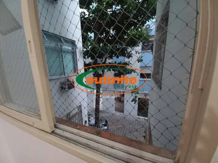 Foto 6 de Apartamento com 2 quartos à venda, 60m2 em Tijuca, Rio De Janeiro - RJ