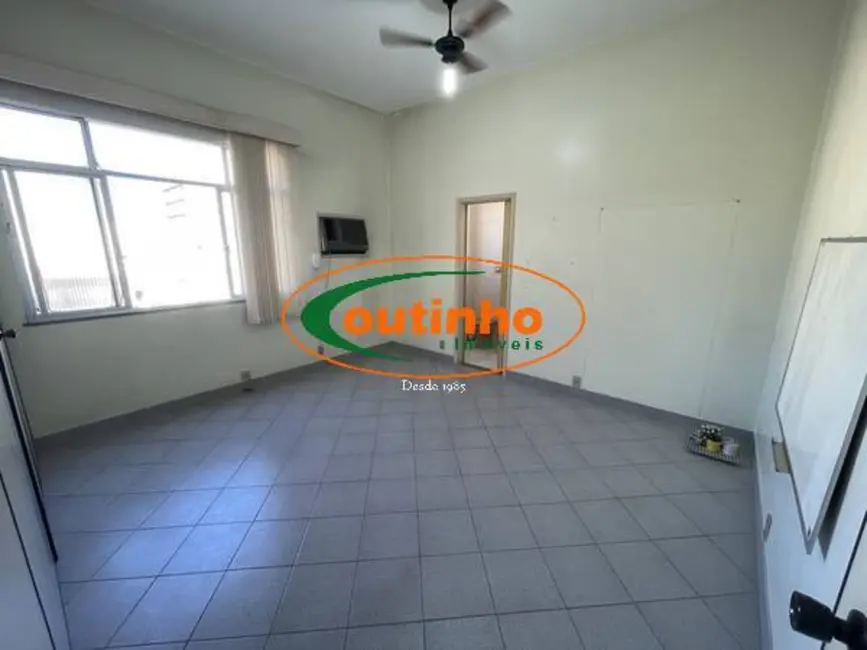 Sala Comercial à venda, 25m2 em Tijuca, Rio De Janeiro - RJ - imagem 5 Foto 5 de Sala Comercial à venda, 25m2 em Tijuca, Rio De Janeiro - RJ