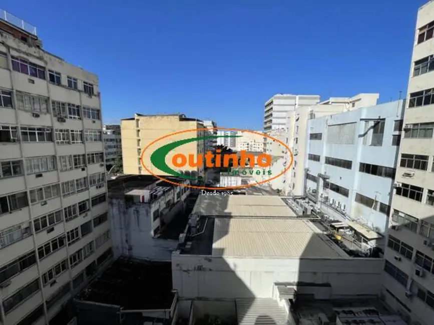Sala Comercial à venda, 25m2 em Tijuca, Rio De Janeiro - RJ - imagem 1 Foto 1 de Sala Comercial à venda, 25m2 em Tijuca, Rio De Janeiro - RJ