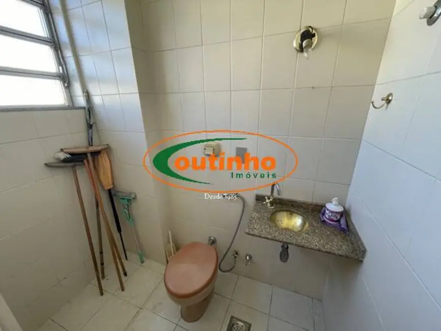 Sala Comercial à venda, 25m2 em Tijuca, Rio De Janeiro - RJ - imagem 4 Foto 4 de Sala Comercial à venda, 25m2 em Tijuca, Rio De Janeiro - RJ