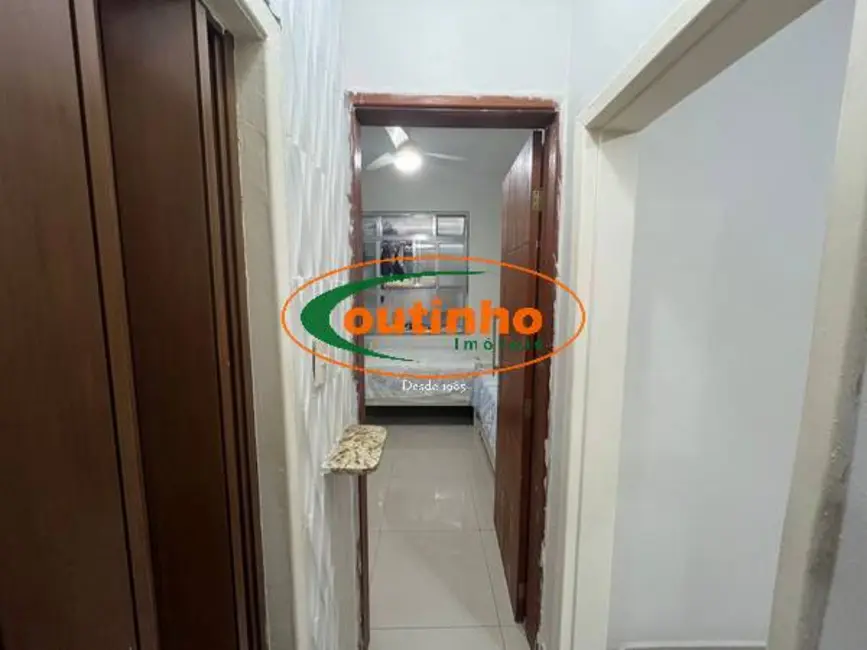 Foto 9 de Apartamento com 2 quartos à venda, 60m2 em Tijuca, Rio De Janeiro - RJ