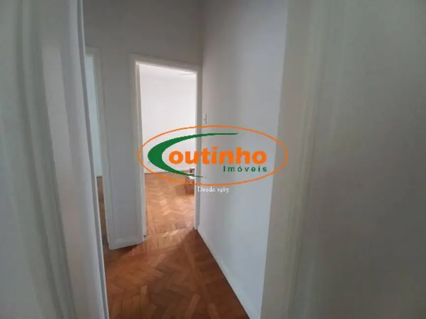 Apartamento com 2 quartos à venda, 68m2 em Tijuca, Rio De Janeiro - RJ - imagem 6 Foto 6 de Apartamento com 2 quartos à venda, 68m2 em Tijuca, Rio De Janeiro - RJ
