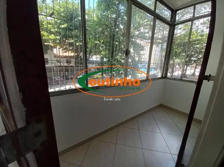 Apartamento com 2 quartos à venda, 68m2 em Tijuca, Rio De Janeiro - RJ - imagem 2 Foto 2 de Apartamento com 2 quartos à venda, 68m2 em Tijuca, Rio De Janeiro - RJ