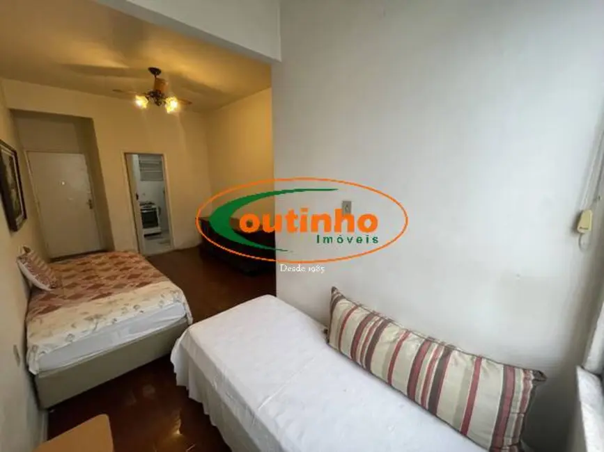 Apartamento com 1 quarto à venda, 46m2 em Tijuca, Rio De Janeiro - RJ - imagem 4 Foto 4 de Apartamento com 1 quarto à venda, 46m2 em Tijuca, Rio De Janeiro - RJ