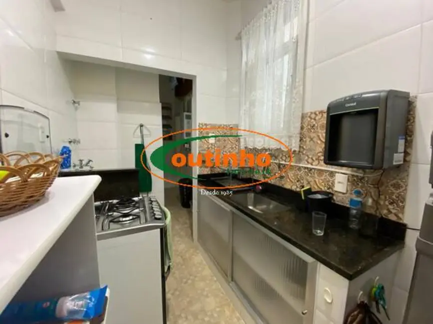 Apartamento com 1 quarto à venda, 60m2 em Tijuca, Rio De Janeiro - RJ - imagem 8 Foto 8 de Apartamento com 1 quarto à venda, 60m2 em Tijuca, Rio De Janeiro - RJ