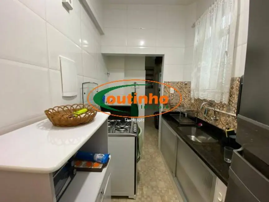 Apartamento com 1 quarto à venda, 60m2 em Tijuca, Rio De Janeiro - RJ - imagem 7 Foto 7 de Apartamento com 1 quarto à venda, 60m2 em Tijuca, Rio De Janeiro - RJ