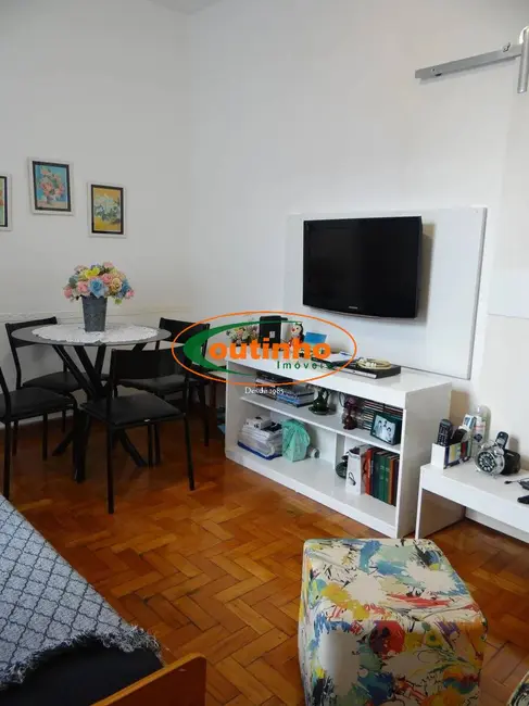 Apartamento com 1 quarto à venda, 60m2 em Tijuca, Rio De Janeiro - RJ - imagem 1 Foto 1 de Apartamento com 1 quarto à venda, 60m2 em Tijuca, Rio De Janeiro - RJ