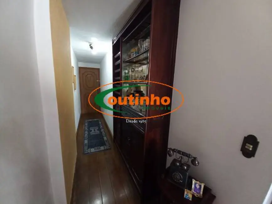 Apartamento com 2 quartos à venda, 76m2 em Tijuca, Rio De Janeiro - RJ - imagem 9 Foto 9 de Apartamento com 2 quartos à venda, 76m2 em Tijuca, Rio De Janeiro - RJ