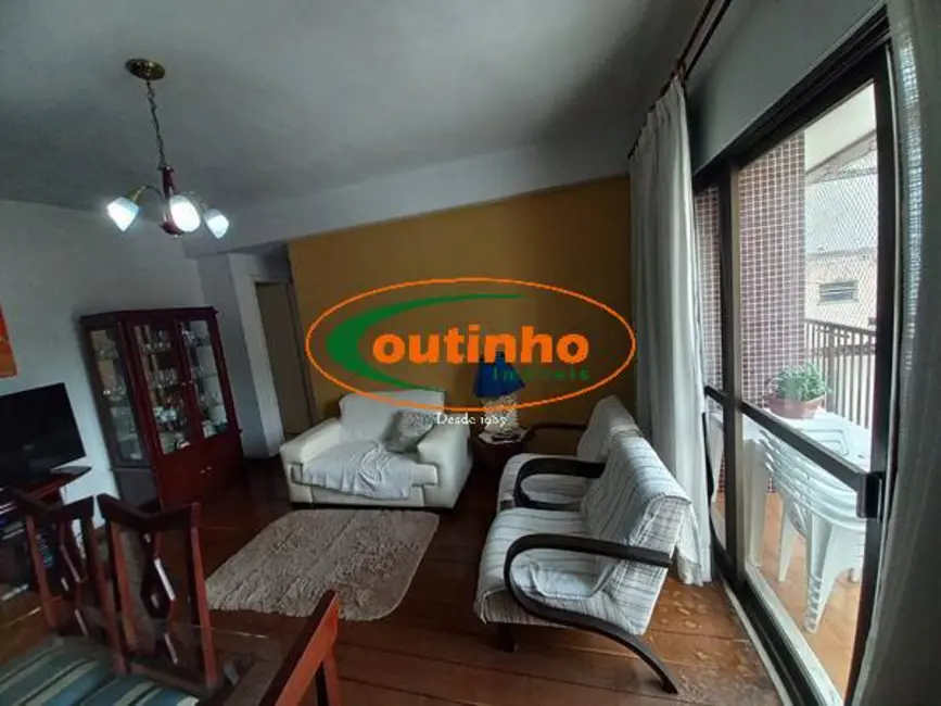 Apartamento com 2 quartos à venda, 76m2 em Tijuca, Rio De Janeiro - RJ - imagem 7 Foto 7 de Apartamento com 2 quartos à venda, 76m2 em Tijuca, Rio De Janeiro - RJ
